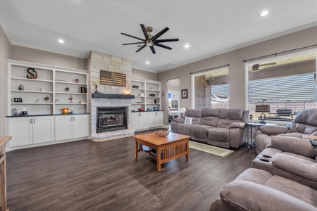 Modern 4-Bedroom Home with Workshop on One Acre in Moody ISD - image 8