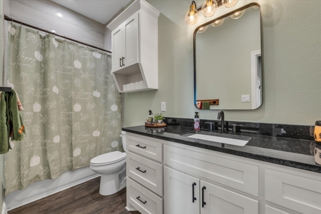 Modern 4-Bedroom Home with Workshop on One Acre in Moody ISD - image 13