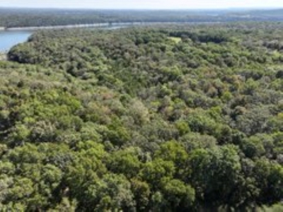 3.24 Acres Bordering the Corps of Engineers on Bull Shoals Lake - image 13