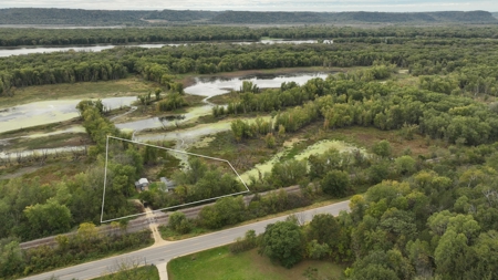 Waterfowl & Fishing Camp for Sale on the Mississippi River - image 6