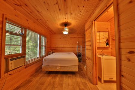 Waterfowl & Fishing Camp for Sale on the Mississippi River - image 15