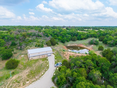 Custom Barndominium on 8 Acres Near Brownwood, Texas - image 1