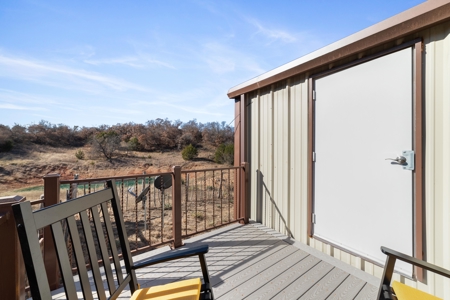 Custom Barndominium on 8 Acres Near Brownwood, Texas - image 32