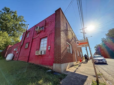 Chatham Cash Flow King: Four Fully Occupied, Mixed-Use Units, VA - image 1