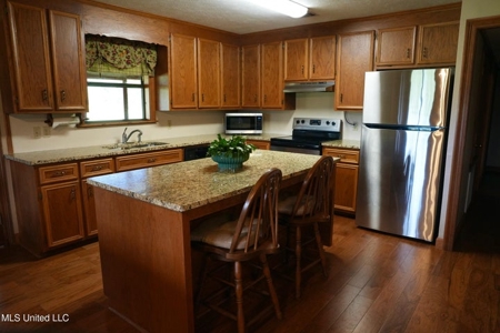 43 Acres of Beautiful Pasture with a Dream Farmhouse - image 28