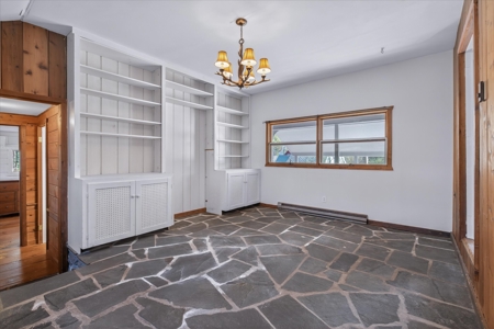 Charming Vermont Cape – Perfect Ski Getaway or Airbnb Gem! - image 21