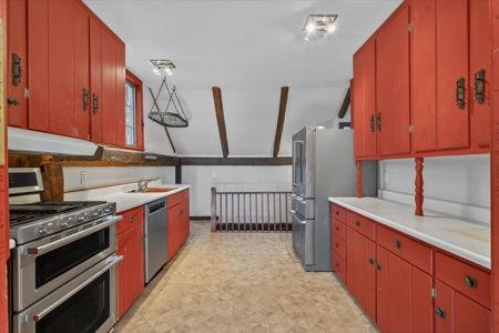 Charming Vermont Cape – Perfect Ski Getaway or Airbnb Gem! - image 28