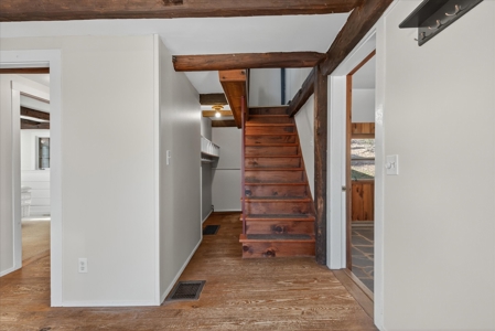 Charming Vermont Cape – Perfect Ski Getaway or Airbnb Gem! - image 18