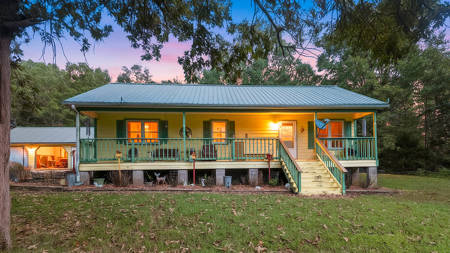 Country Home and 10 Acres for sale in the Arkansas Ozarks - image 3