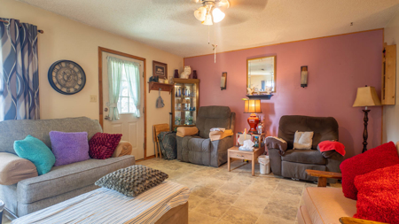 Country Home and 10 Acres for sale in the Arkansas Ozarks - image 12