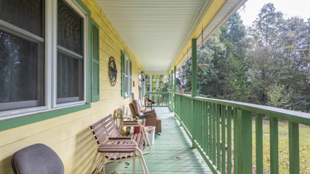 Country Home and 10 Acres for sale in the Arkansas Ozarks - image 9