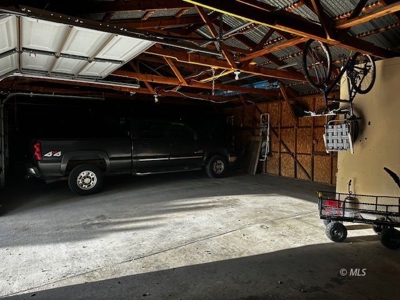 Charming Mountain Home on 40 Scenic Acres in Cedarville - image 16