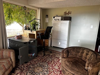 Charming Mountain Home on 40 Scenic Acres in Cedarville - image 32