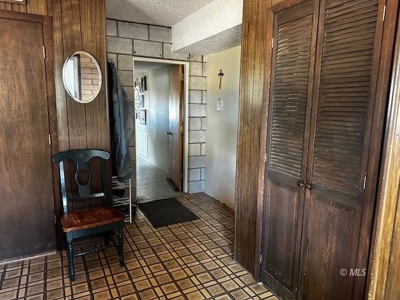 Charming Mountain Home on 40 Scenic Acres in Cedarville - image 18