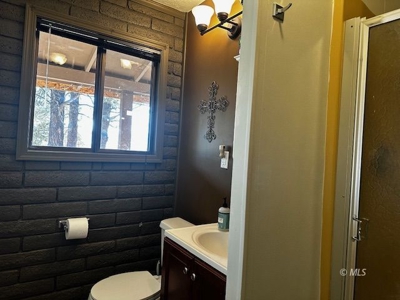 Charming Mountain Home on 40 Scenic Acres in Cedarville - image 20