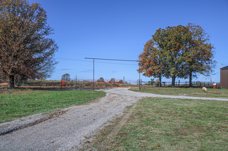 Ozark Equine Property With Country Home, Shop, Horse Barn & Lakes - image 39