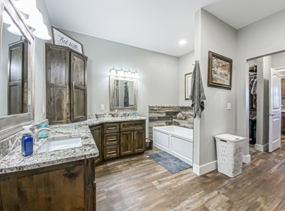 Ozark Equine Property With Country Home, Shop, Horse Barn & Lakes - image 19