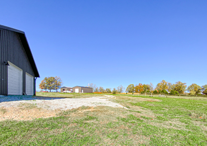 Ozark Equine Property With Country Home, Shop, Horse Barn & Lakes - image 33