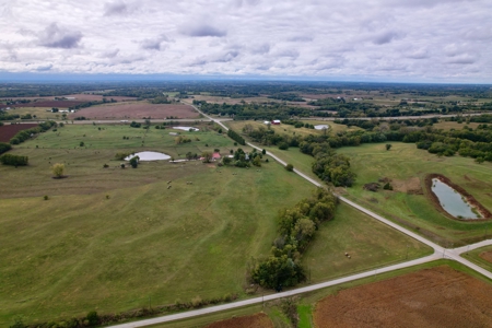 9 Acres in Caldwell County MO – Build Site with Creek & Well - image 5