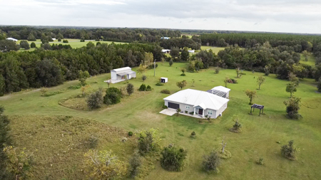 Gorgeous Block Home on 10 acres in Chiefland Astronomy Village!! - image 49
