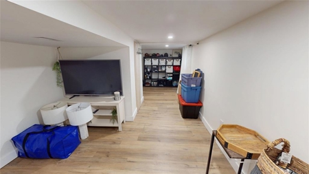Updated 2-Bedroom Home in Sarnia, Ontario - image 19