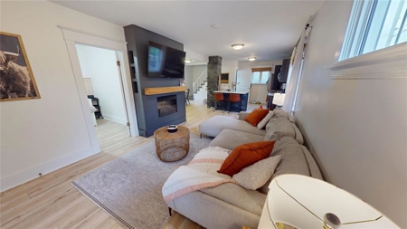Updated 2-Bedroom Home in Sarnia, Ontario - image 3