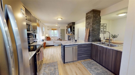 Updated 2-Bedroom Home in Sarnia, Ontario - image 9