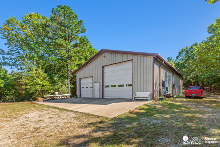 Country home & 64 acres, shop, barn, custom home & guest house - image 30