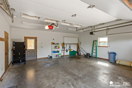 Country home & 64 acres, shop, barn, custom home & guest house - image 19