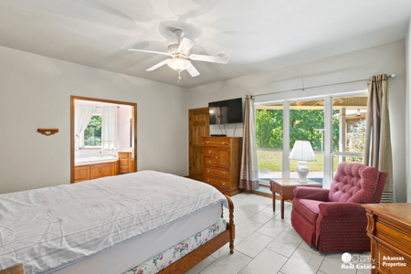 Country home & 64 acres, shop, barn, custom home & guest house - image 7