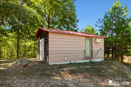 Country home & 64 acres, shop, barn, custom home & guest house - image 34