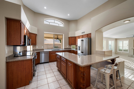 Ahwatukee Foothills Home for Sale with Pool & Mountain Views - image 2