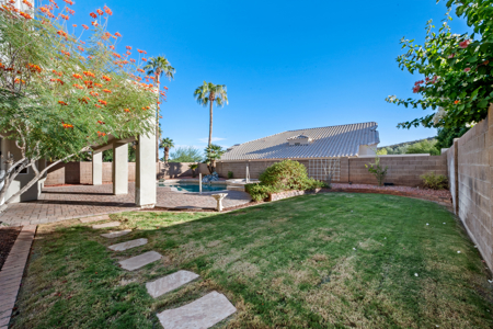 Ahwatukee Foothills Home for Sale with Pool & Mountain Views - image 22