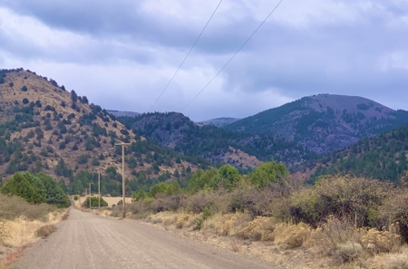 Ranch Life on 78 Acres in Modoc County — Home, Barn & Views - image 30