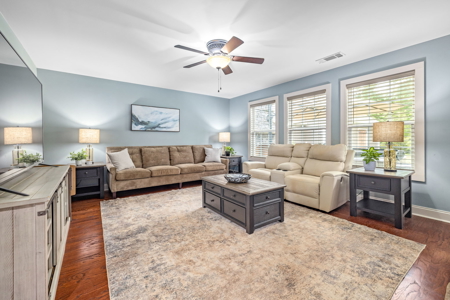 Beautiful Custom Home on 1.5 Acres with no HOA! - image 7