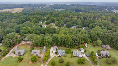 Beautiful Custom Home on 1.5 Acres with no HOA! - image 40