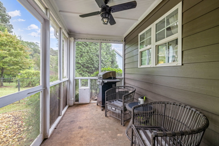 Beautiful Custom Home on 1.5 Acres with no HOA! - image 31