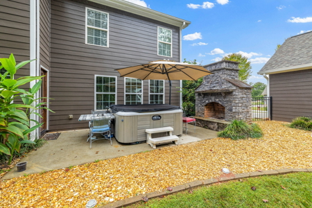 Beautiful Custom Home on 1.5 Acres with no HOA! - image 30