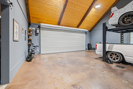 Beautiful Custom Home on 1.5 Acres with no HOA! - image 37