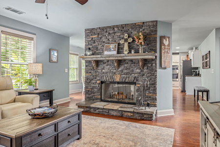 Beautiful Custom Home on 1.5 Acres with no HOA! - image 9