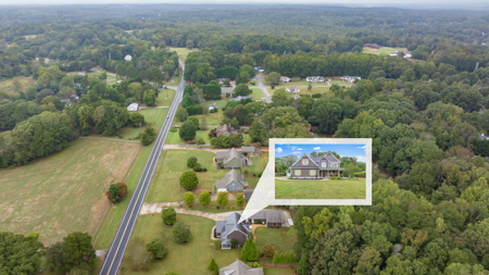 Beautiful Custom Home on 1.5 Acres with no HOA! - image 41