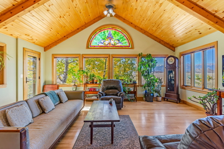 Large 2 Story Home for Sale on 35.76 Acres - image 8