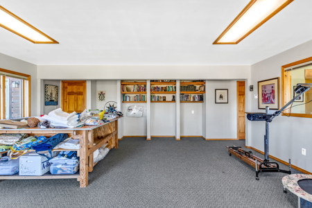 Large 2 Story Home for Sale on 35.76 Acres - image 28