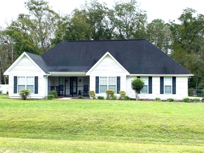 Charming 3-bedroom home in Parkway Place - image 1