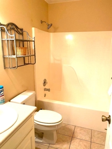 Charming 3-bedroom home in Parkway Place - image 13