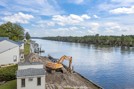 Boater's Dream Home on the Crystal Coast - image 16