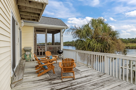 Boater's Dream Home on the Crystal Coast - image 11