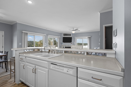 Boater's Dream Home on the Crystal Coast - image 38