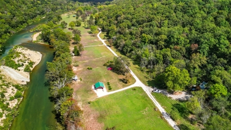 River Front Retreat on Blue Ribbon Trout Stream, Dora, Missouri - image 3