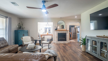 Country Home and Acreage for sale in the Arkansas Ozarks - image 19